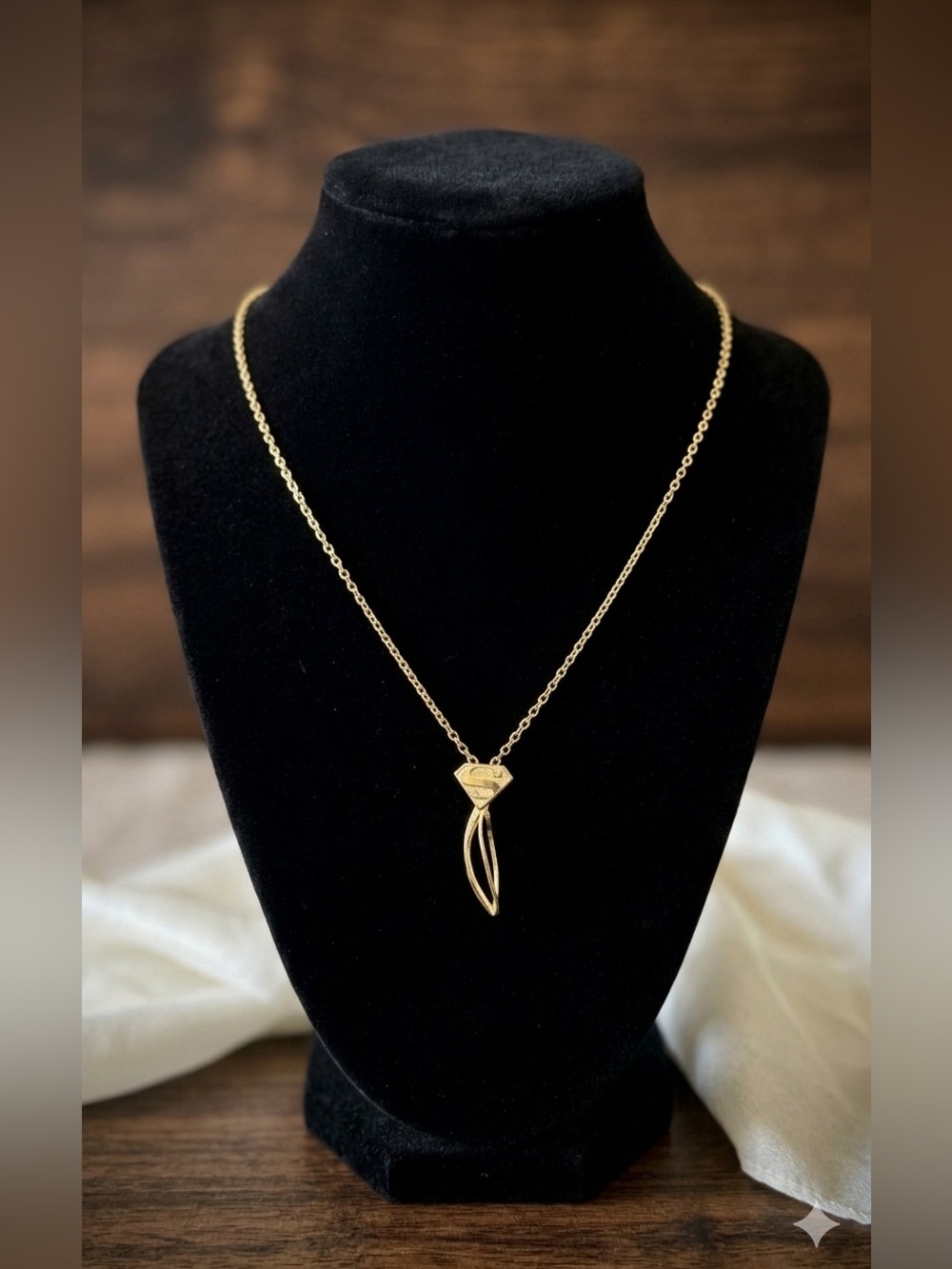 Gold Pendant Necklace with Abstract Charm - Women Jewelry